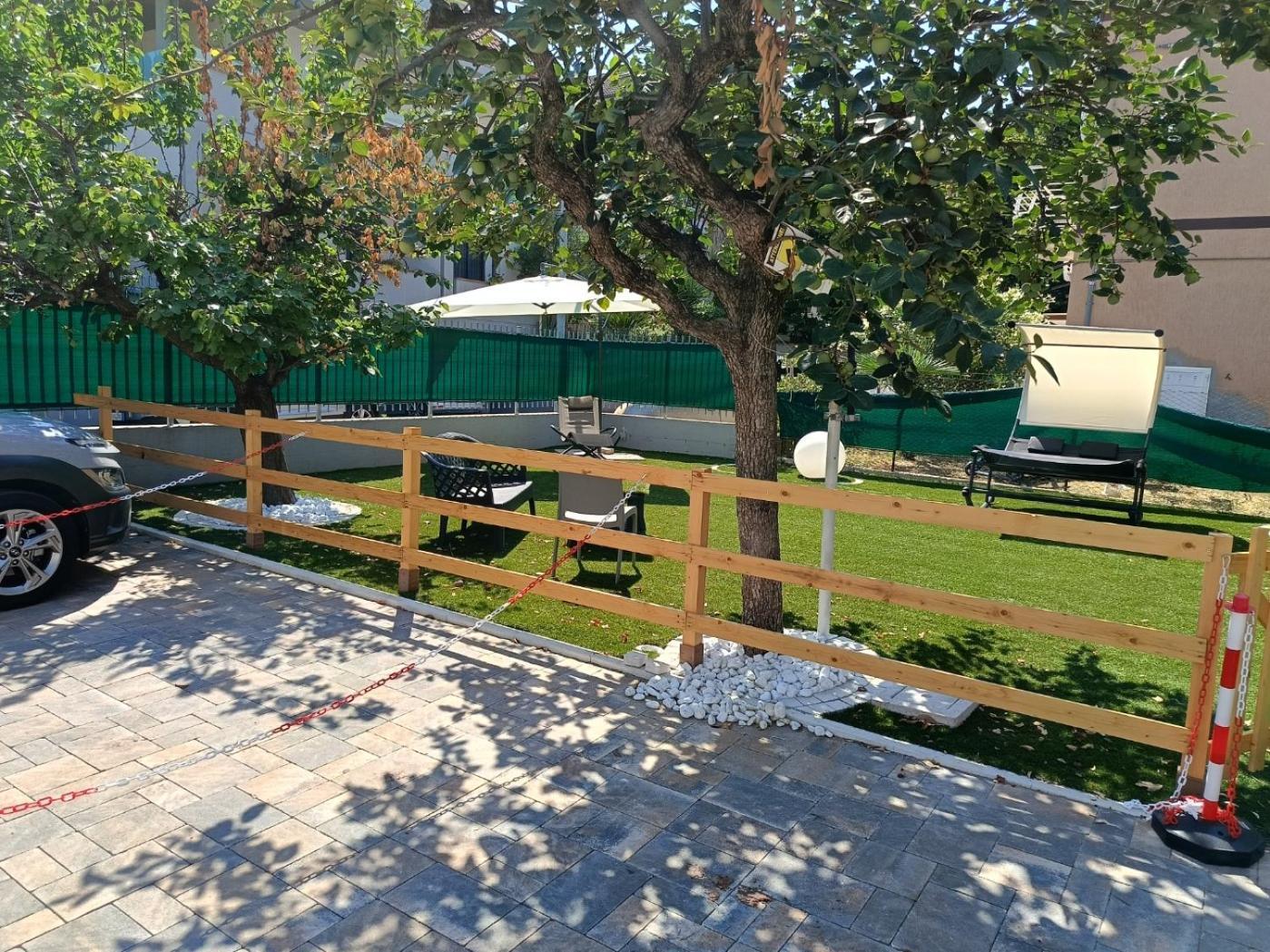 Villa Santa Lucia San Benedetto del Tronto Exterior foto